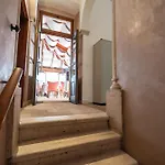 Two Stars Two Beds Downtown Appartement
