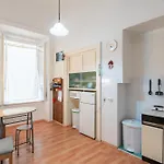 Two Stars Two Beds Downtown Appartement *