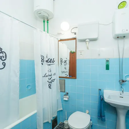 Two Stars Two Beds Downtown Апартаменты Дубровник