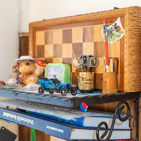 Two Stars Two Beds Downtown *