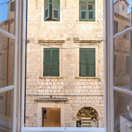 Two Stars Two Beds Downtown Ragusa