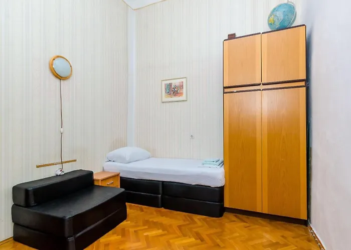 Two Stars Two Beds Downtown * Ragusa