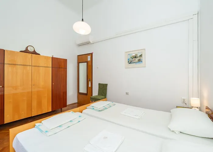 Two Stars Two Beds Downtown * Dubrovnik