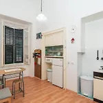 Two Stars Two Beds Downtown Daire *